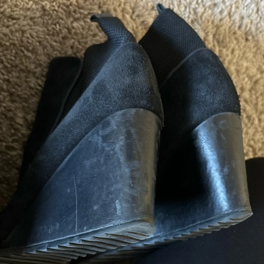 Lacoste suede wedge booties EUC SIZE 8.5